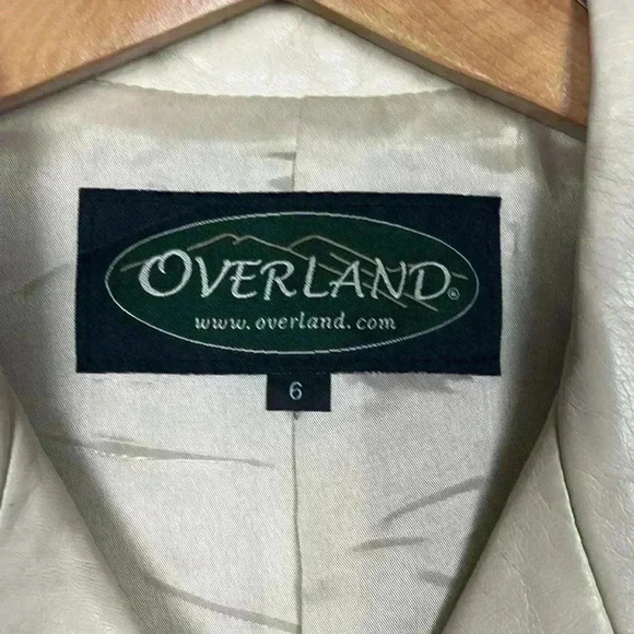 Overland Leather Jacket Womens Cream 6 Fully Lined 4 Button Closure Chic Gorg - Picture 2 of 10